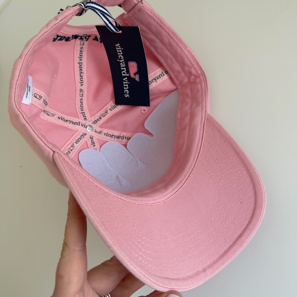 Vineyard Vines Pink Classic Whale Logo Baseball Hat NWT One Size - Picture 6 of 7